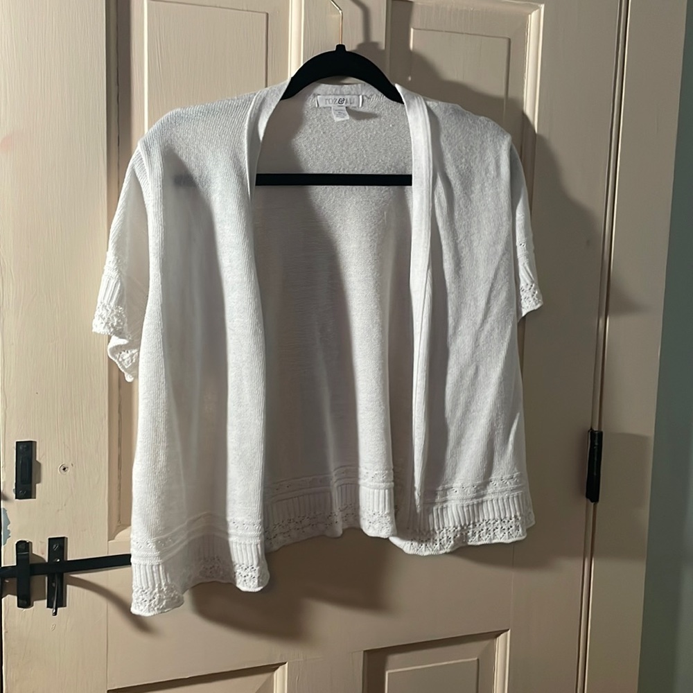 White Short Cardigan - Roz&Ali